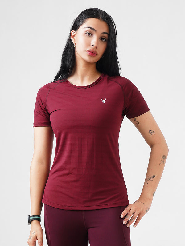 Leera Contrast Raglan Tee in Maroon